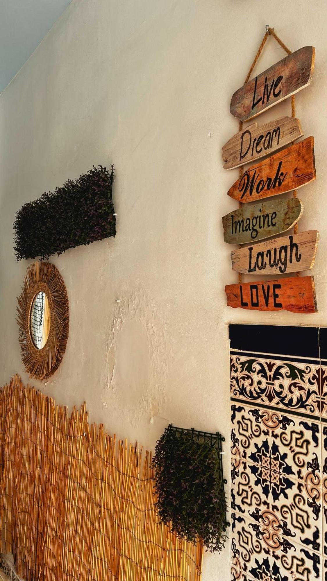Guest house La Pita House *