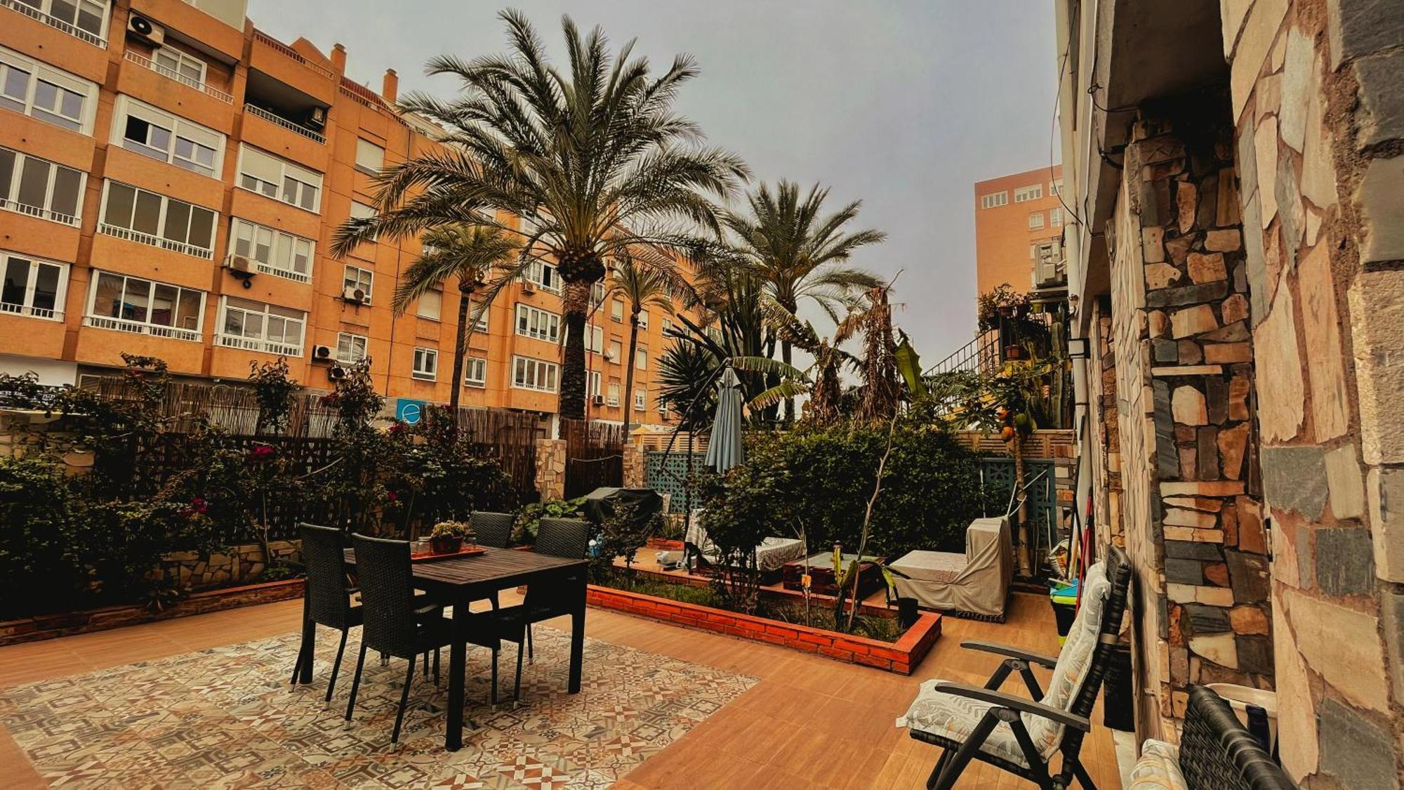 La Pita House Guest house *